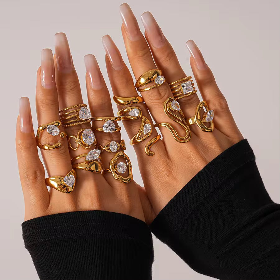 KNUCKLE AESTHETIC RINGS